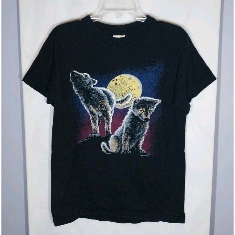 Vintage 90s Wolf Graphic Black T- Shirt 1992 Moon Nature Animal Made In USA  M